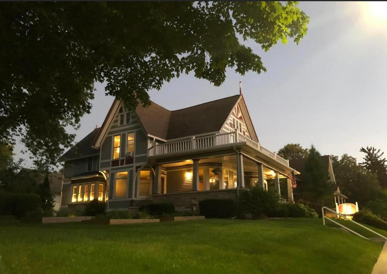 Astor House Bed and Breakfast Green Bay Eksteriør billede