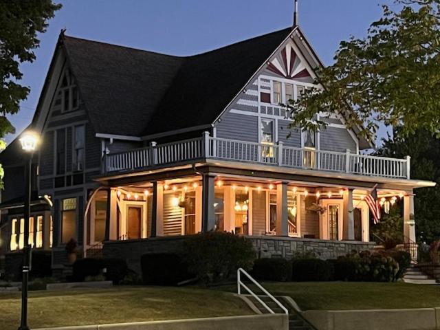 Astor House Bed and Breakfast Green Bay Eksteriør billede