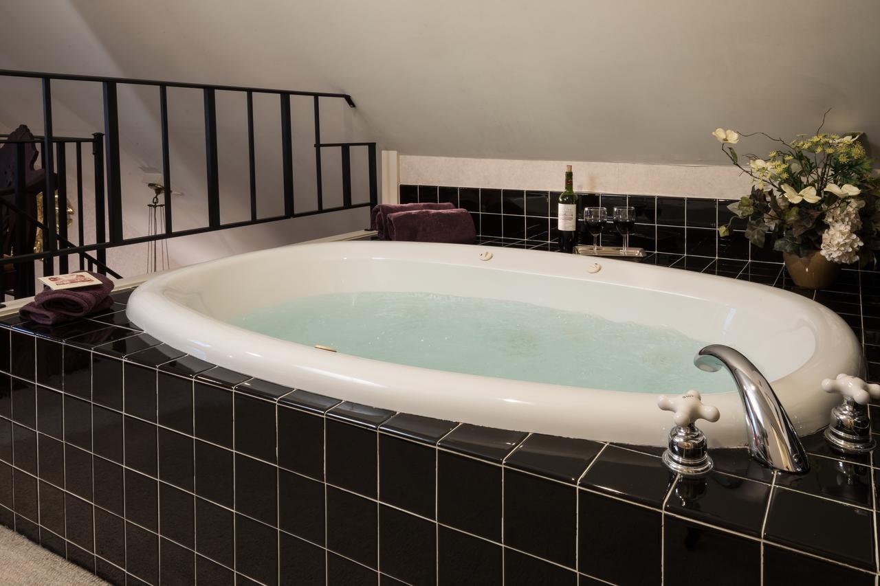 Astor House Bed and Breakfast Green Bay Eksteriør billede